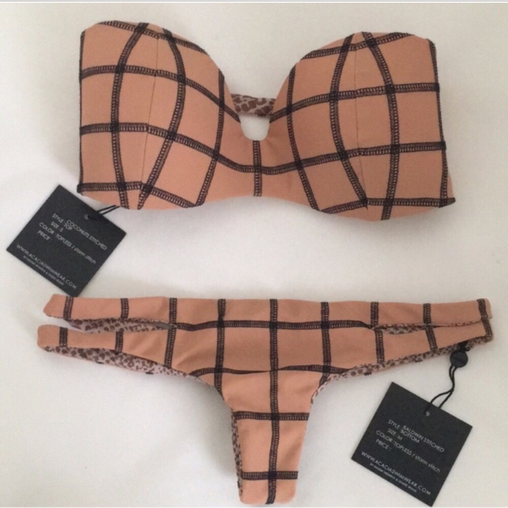 Brand new acacia topless storm stitch